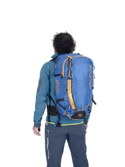 Ski Rugzak Ortovox Ascent 40 Avabag Safety Blue (Airbag Voorbereiding) -Skimateriaal Winkel AVABAG ASCENT 40 46101 46111 ASCENT 38 S 46105 4615d3ee1ea66b26 1200x2000